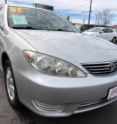 Foreign used 2005 toyota sienna for sale