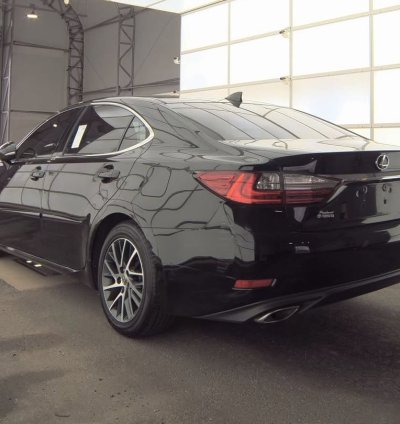 Foreign used 2016 Lexus ES 350 Luxury going for sale