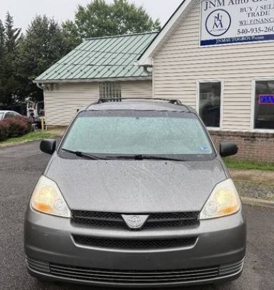 2005 Toyota Sienna LE 7-Passenger AWD