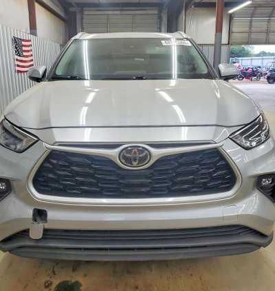 2023 TOYOTA HIGHLANDER XLE For Sale